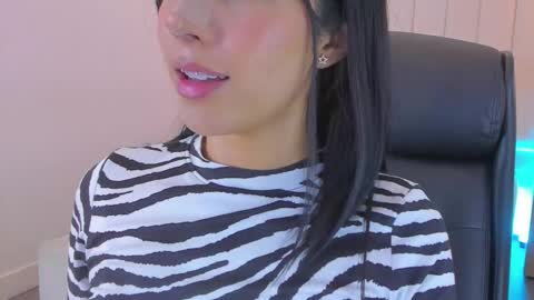 K O S M I C online show from 10.18.25