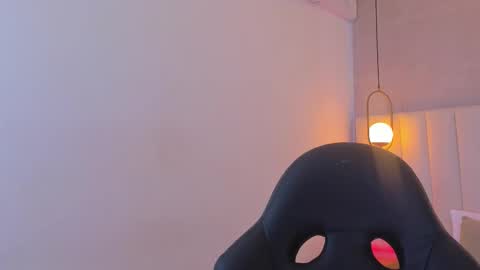 K O S M I C online show from 02.06.26