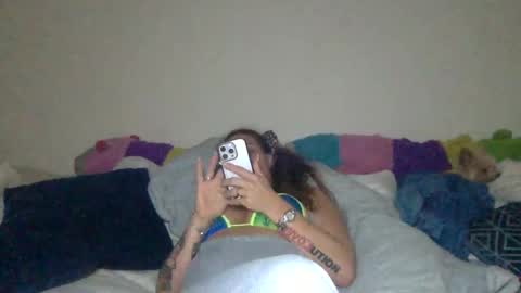 Snapshot of koyoteej chatting on 02.25.25 koyoteej online show from 02.25.25