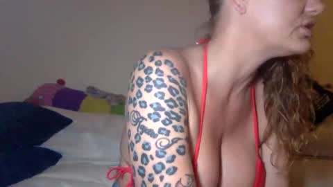 Snapshot of koyoteej chatting on 03.09.25 koyoteej online show from 03.09.25