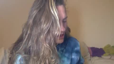 Snapshot of koyoteej chatting on 03.12.25 koyoteej online show from 03.12.25