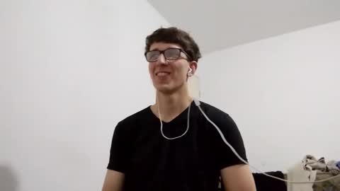 Snapshot of kpo10 chatting on 12.24.24 Facu online show from 12.24.24