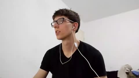 Snapshot of kpo10 chatting on 12.28.24 Facu online show from 12.28.24