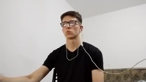 Snapshot of kpo10 chatting on 01.10.25 Facu online show from 01.10.25