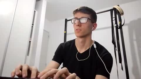 Facu online show from 12.22.25