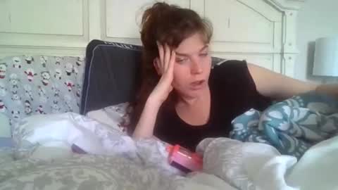 Snapshot of krazyred1027 chatting on 02.26.26 krazyred1027 online show from 02.26.26