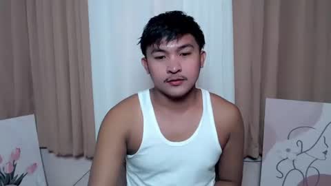 Snapshot of krezikeed chatting on 12.03.25 krezikeed online show from 12.03.25