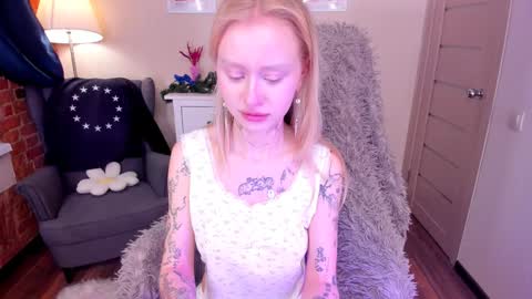 Snapshot of kris_grant chatting on 01.15.25 kris_grant online show from 01.15.25