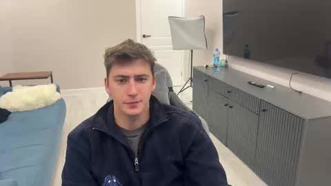 Snapshot of krishort chatting on 02.13.25 krishort online show from 02.13.25