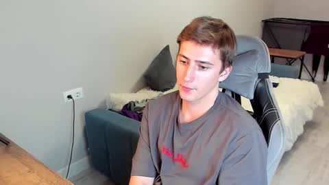 Snapshot of krishort chatting on 02.27.25 krishort online show from 02.27.25