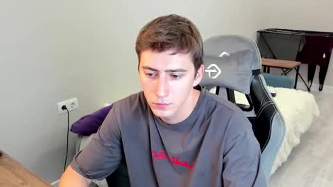 Snapshot of krishort chatting on 02.28.25 krishort online show from 02.28.25