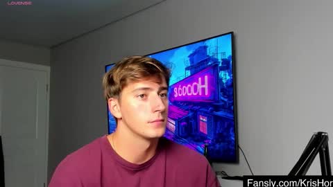 Snapshot of krishort chatting on 09.21.25 krishort online show from 09.21.25