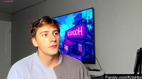 Snapshot of krishort chatting on 09.23.25 krishort online show from 09.23.25