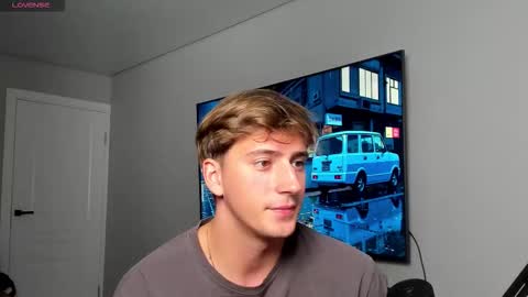 Snapshot of krishort chatting on 10.10.25 krishort online show from 10.10.25