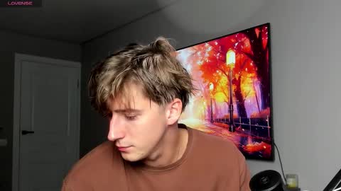 Snapshot of krishort chatting on 10.14.25 krishort online show from 10.14.25