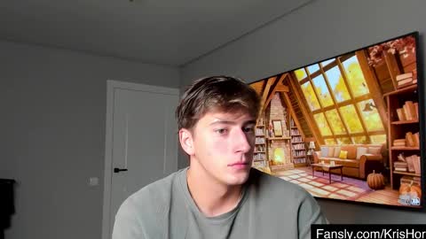 Snapshot of krishort chatting on 10.24.25 krishort online show from 10.24.25