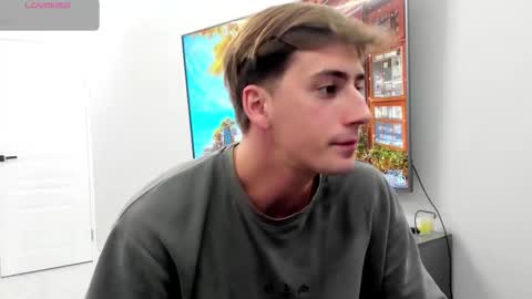 Snapshot of krishort chatting on 11.05.25 krishort online show from 11.05.25