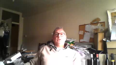 kriss online show from 10.13.25