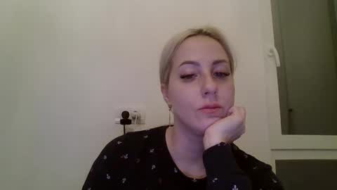 Snapshot of kriss_grace chatting on 01.11.26 Grace online show from 01.11.26