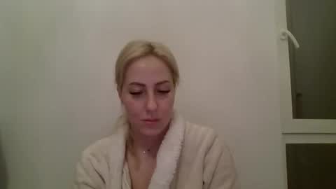 Snapshot of kriss_grace chatting on 02.19.26 Grace online show from 02.19.26