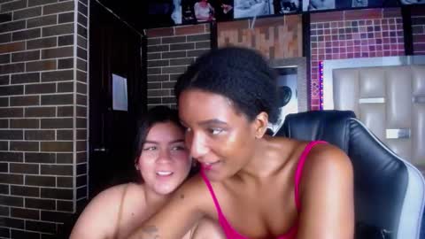 kriss_sweetboobs online show from 02.25.25