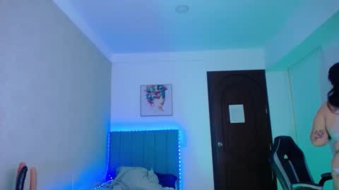 kriss_sweetboobs online show from 02.08.26