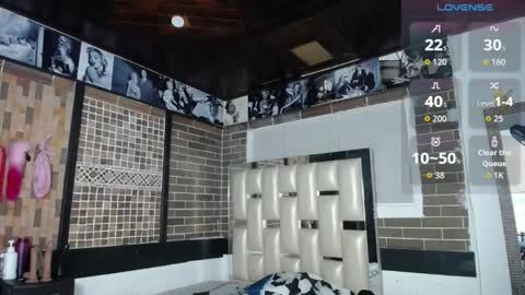 kriss_sweetboobs online show from 03.15.26