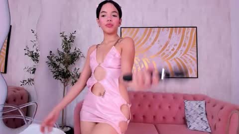 Krisstine  online show from 09.24.25