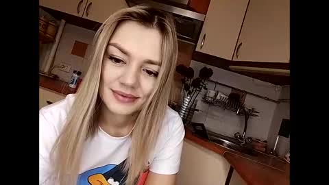 KrissSexi online show from 02.16.25