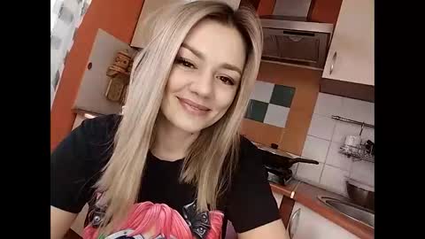 KrissSexi online show from 02.17.25