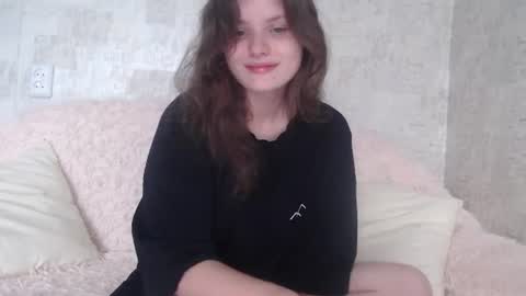 krissvoss online show from 07.25.26