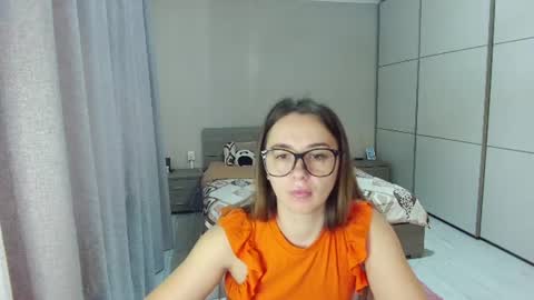 Snapshot of kristall_xxx chatting on 07.20.26 twitter Annemarye 23 online show from 07.20.26