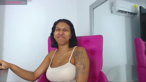 Snapshot of kristel_lee chatting on 12.13.24 kristel_lee online show from 12.13.24