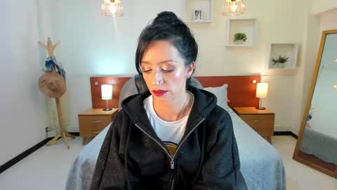 Sophia online show from 01.15.25