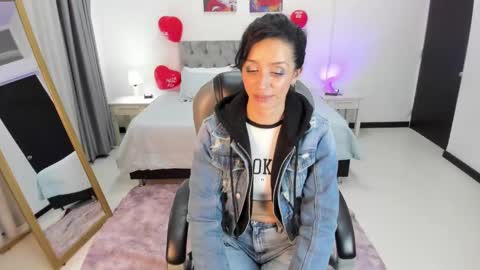 Sophia online show from 02.17.25