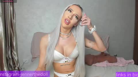 Kris the doll online show from 03.11.26