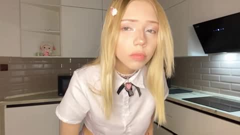 Alisa online show from 04.25.26