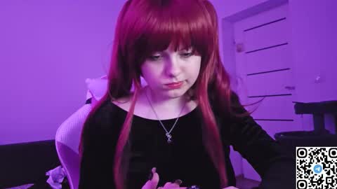 Snapshot of kristibloom chatting on 11.14.25 Christie online show from 11.14.25