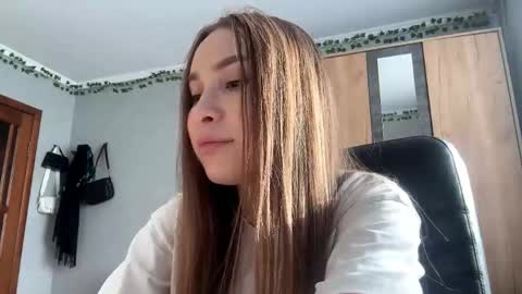 Mila online show from 04.25.26