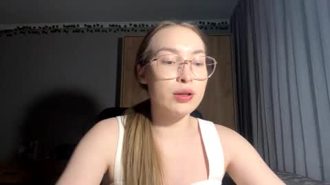 Mila online show from 06.03.26