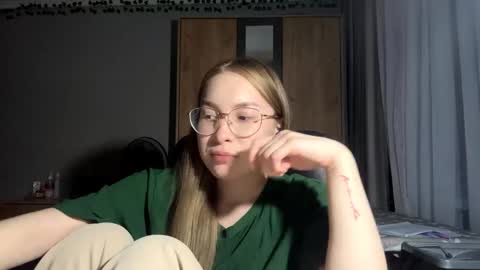 Mila online show from 06.05.26