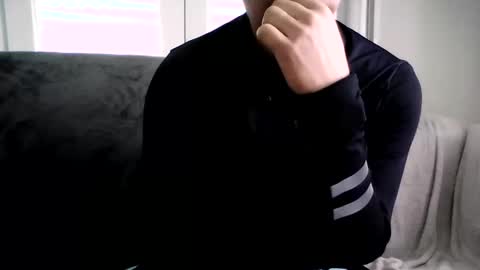 Snapshot of kristoffer220 chatting on 03.10.25 kristoffer220 online show from 03.10.25