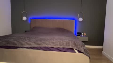 Snapshot of kristy_saint chatting on 09.16.25 Kristi online show from 09.16.25