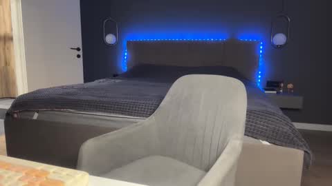 Snapshot of kristy_saint chatting on 11.18.25 Kristi online show from 11.18.25