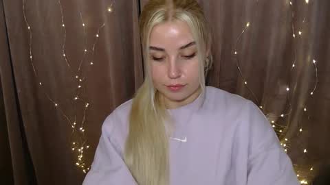 KristyFlowers online show from 12.19.24