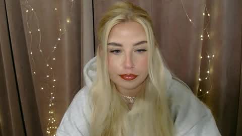 KristyFlowers online show from 01.06.25