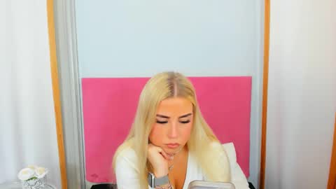 KristyFlowers online show from 02.07.25