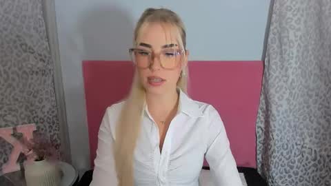 KristyFlowers online show from 11.21.25