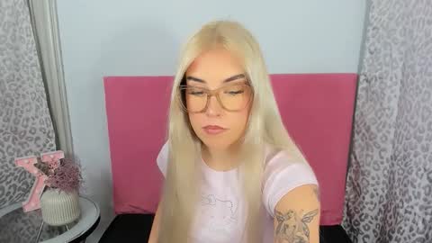 KristyFlowers online show from 01.14.26