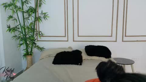 Cristina online show from 11.21.25